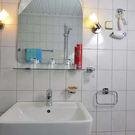 Graceful In Velmede With Garden *