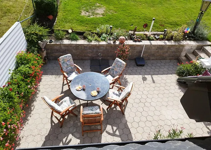 Graceful In Velmede With Garden Bestwig